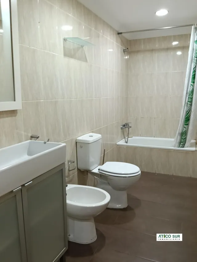 Piso en el Calero, 3 dormitorios, garaje y trastero. — 11