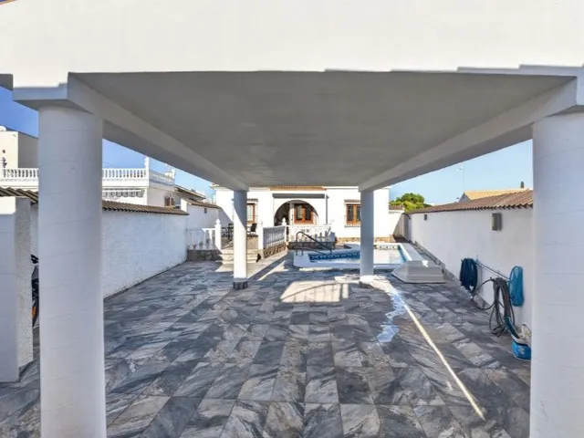 Villa 3 habitaciones en venta - La Siesta - El Salado - Torreta — 25