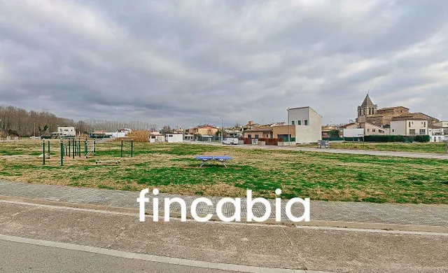 Terreny urbà en venda a Riudarenes – Solar edificable a Can