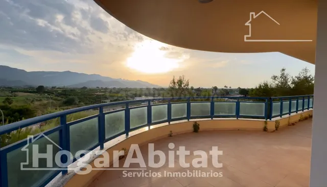 EXTERIOR CON BALCÓN, PISCINA, GARAJE Y TRASTERO - foto 2