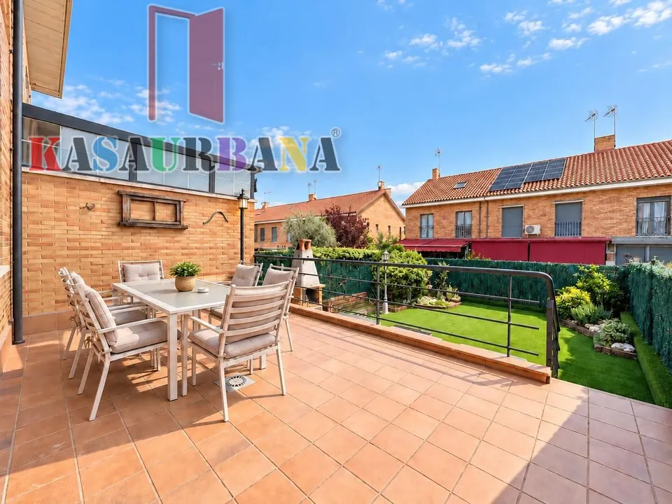 Kasaurbana ofrece en venta chalet en Getafe