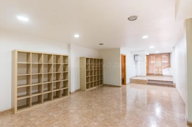 Entresuelo diáfano de 44 m2 en Archena, junto al ayuntamiento – ideal para tu negocio — 2