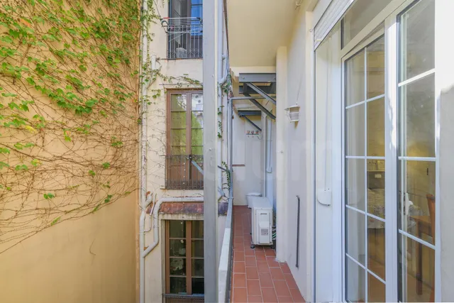 Vivienda con balcón y ascensor en pleno corazón del Gòtic — 40