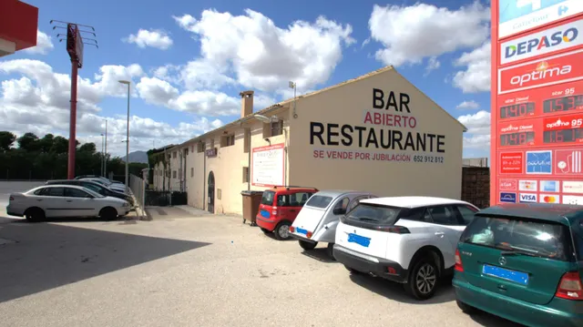VENTA DE RESTAURANTE EN AUTOVIA ALICANTE-MADRID — 10