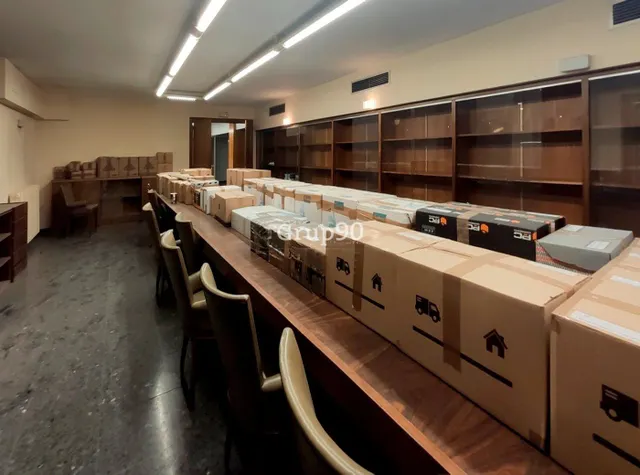 3 LOCALES COMERCIALES EN  ZONA INSTITUT — 33