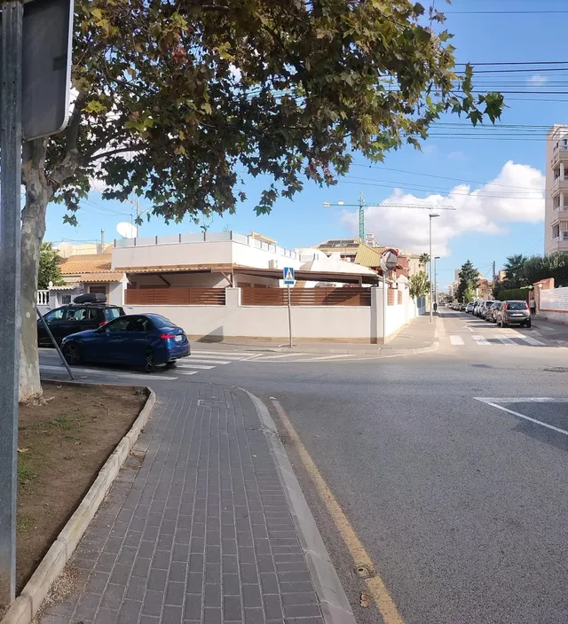MAGNIFICO CHALET TOTALMENTE REFORMADO, IDEAL PARA PAREJAS, RODEADO DE TODOS LOS SERVICIOS — 43