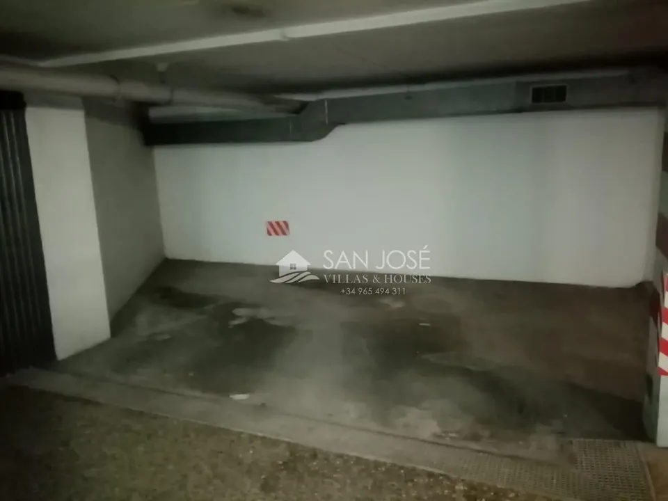 VENTA DE GARAJE EN PETRER, para dos coches