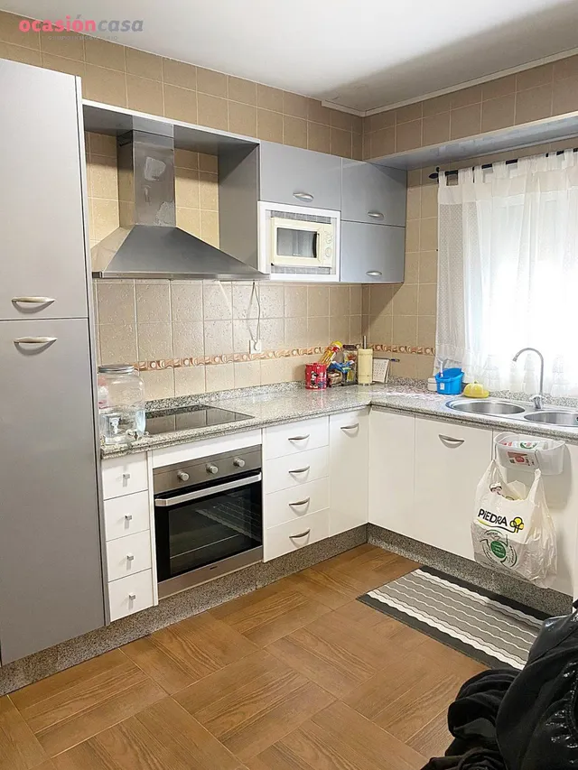 PARCELA DE 700 m2 , con 2 casas equipadas de cocina , habitaciones , baños ...! — 20