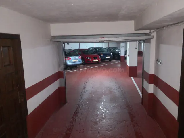 Se vende Parking privado en el centro de Santiago - foto 5