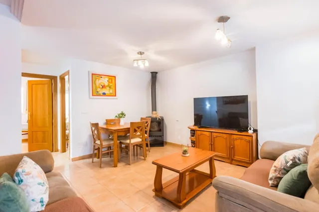 Dúplex amplio de 5 dormitorios con patio, terraza y buhardilla en San José de la Montaña — 14