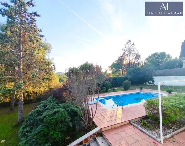 Casa o chalet independiente en venta en Olèrdola — 44