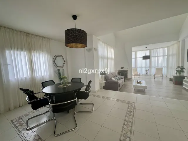 Chalet 3 habitaciones 276m² en venta - Marbella — 26