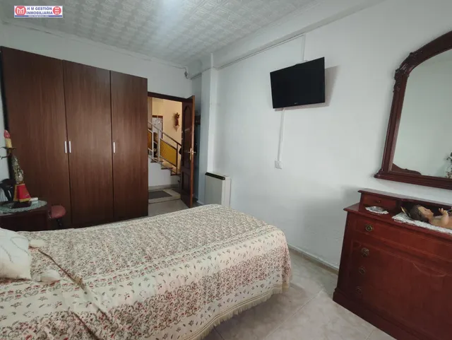Casa adosada en esquina con dormitorio en planta baja — 7