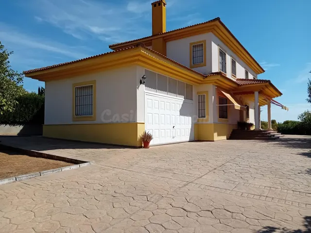 Chalet independiente en Santa Ana de la Albaida !