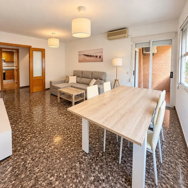 PISO DE 4 habitaciones EN ALQUILER EN BENICALAP — 2