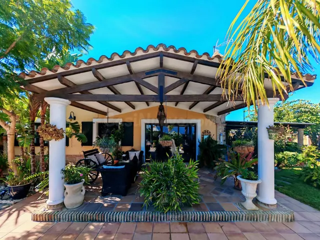 1.213 M2 DE PARCELA, DOS construcciones Y UN EXTERIOR QUE LO CAMBIA TODO — 3