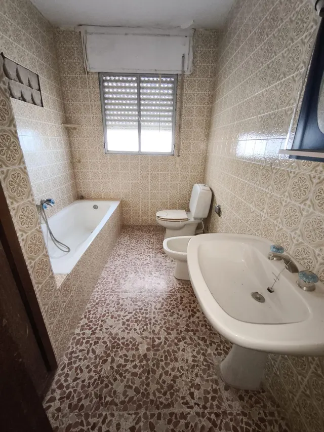 Piso 3 habitaciones en venta - CALLE AGUILAR — 8
