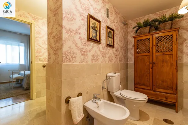 AMPLIO PISO CON VESTIDOR EN ZONA PARQUE ATLÁNTICO — 29