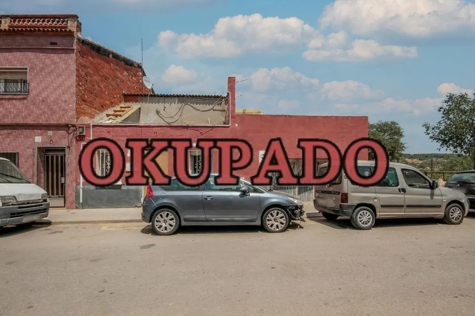 VENTA CASA SIN POSESIÓN
