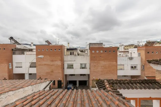 Casa adosada en urbanización con piscina junto al Ferial — 22