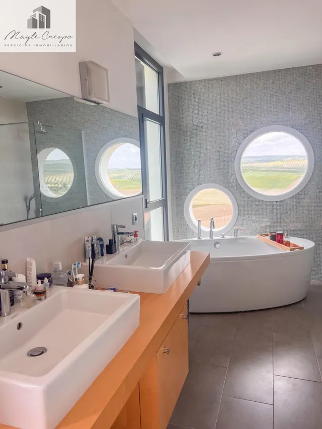 Villa Contemporanea con vistas 360º — 43