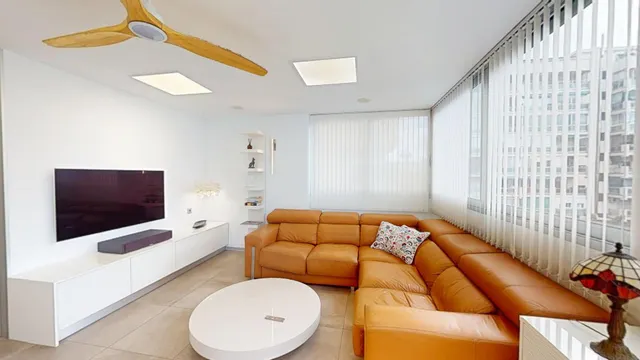 Piso en venta en Marbella centro con licencia turística, en residencial con piscina. — 3