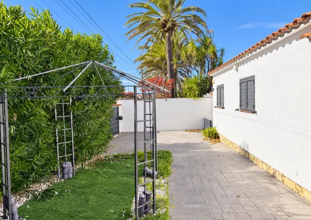 Casa o chalet en venta en Empuriabrava — 4