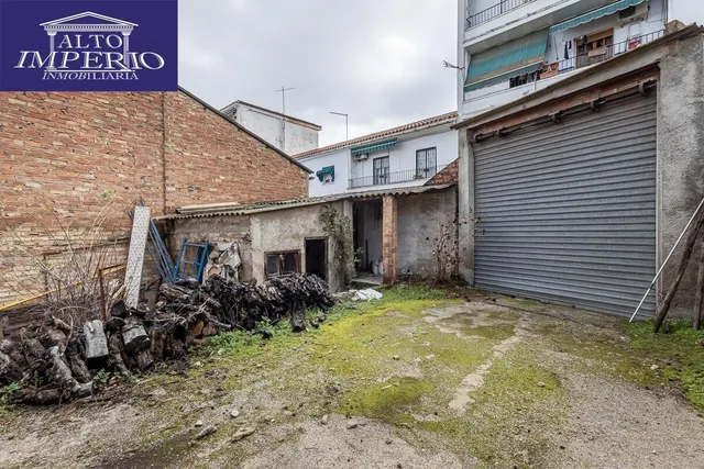 Casa con Parcela a Reformar en Granada — 14