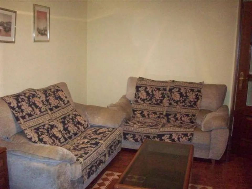 Urbis te ofrece un piso en venta en Peñaranda.