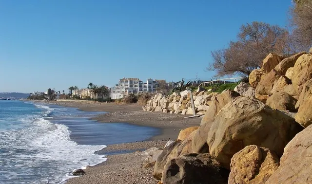 Ático con amplia terraza en Bahía Dorada – Estepona - foto 2