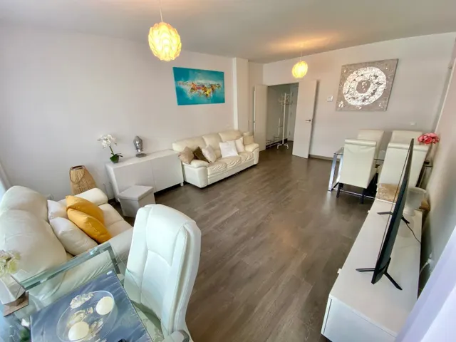 Fantastico Apartamento en Centro Estepona (zona lalobilla) — 6