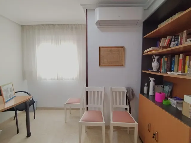 Soberbio piso en Avenida Ramón y Cajal — 14