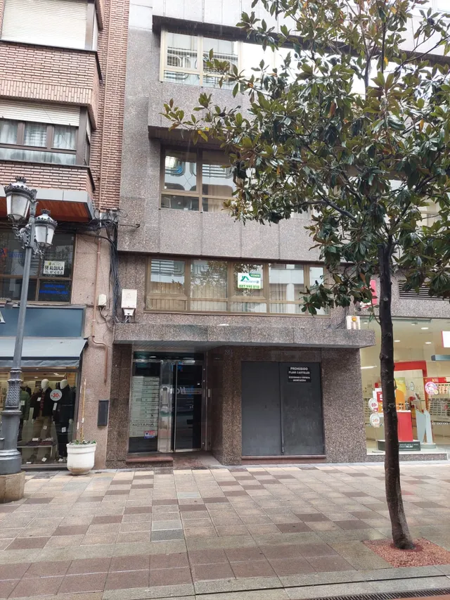 SE VENDE OFICINA EN PONFERRADA ZONA CENTRO