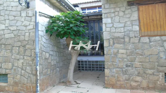 Sensacional villa en urbanización Santa Bárbara. / HH Asesores inmobiliarios. — 8