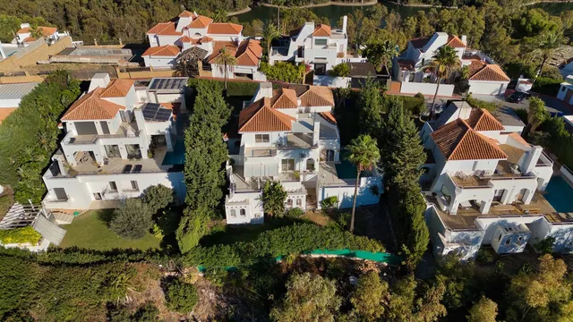 Chalet 4 habitaciones 448m² en venta - Marbella — 30