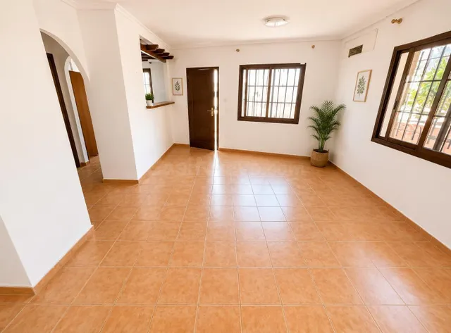 Preciosa planta baja en Señorio de Roda - foto 3