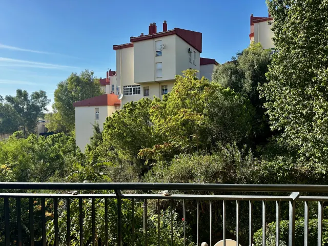 Duplex con apartamento independiente y patio privado en Málaga — 10