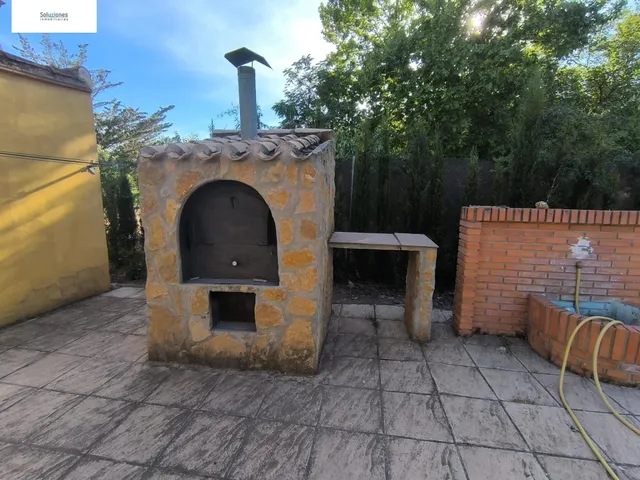 Exclusivo Chalet Seminuevo en RIACHUELOS con Amplias Instalaciones de Lujo — 21