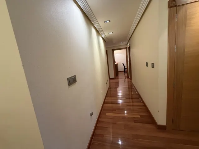 Chalet independiente con 400 m2 construidos, gran parcela y garaje — 20