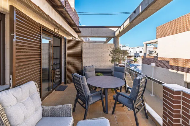 Ático dúplex con amplio solárium | Cabo Roig – Orihuela Cost - foto 4