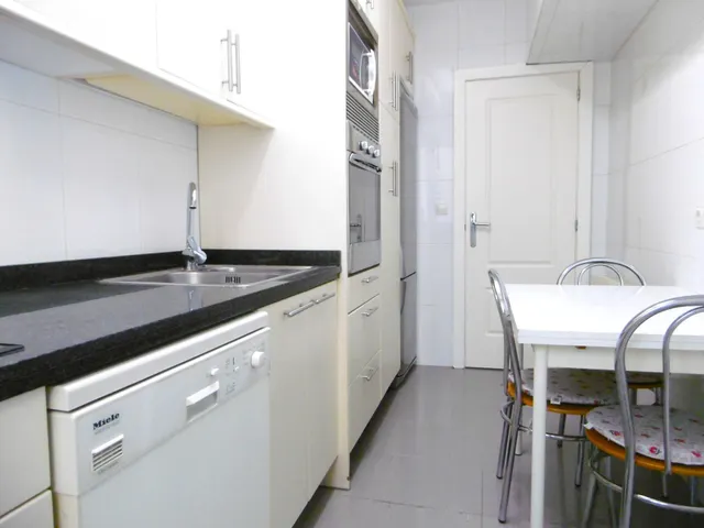 VIVIENDA DE 2 DORMITORIOS TOTALMENTE AMUEBLADA Y EQUIPADA — 16