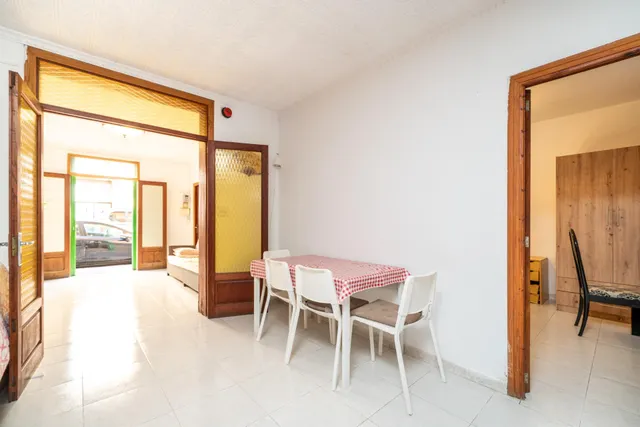 Casa con enorme potencial en Foners — 10