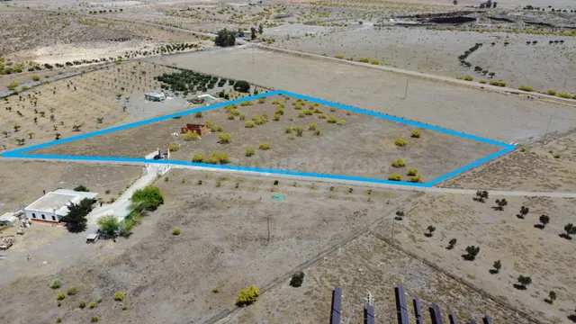 Cortijo con proyecto de construcción para terminar