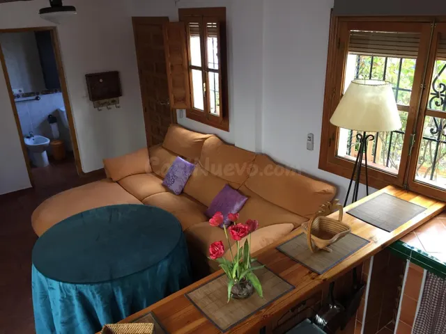Se alquila piso exterior con terraza en Albaicín – Ideal par