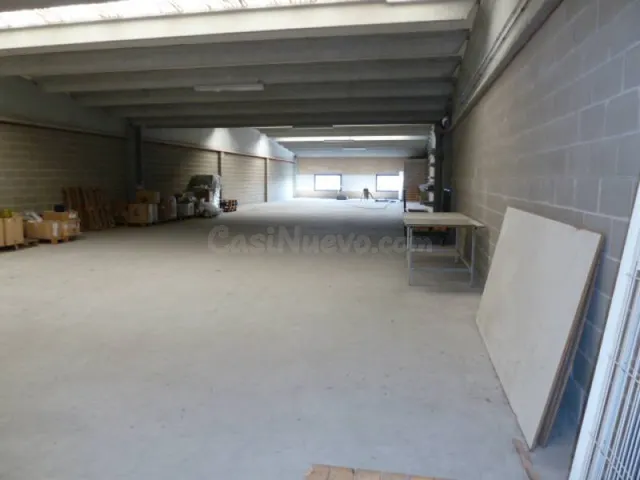1ª planta de nave industrial en Polígon Les Comes