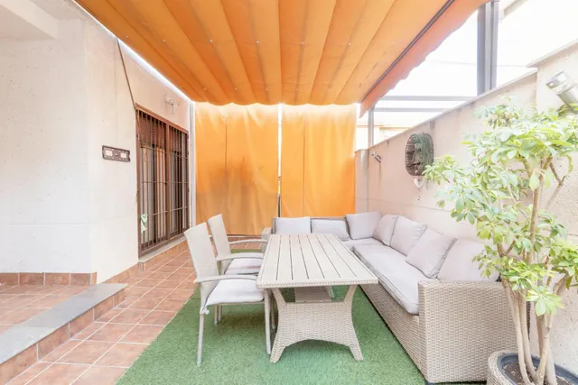 Pareada en Urbanización La Joya — 31