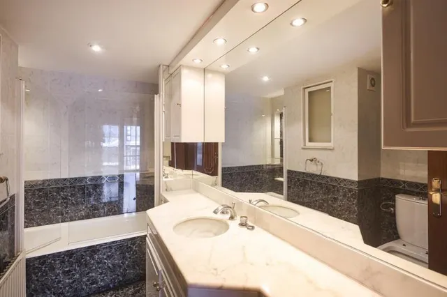 Piso alto y luminoso en galvany — 25