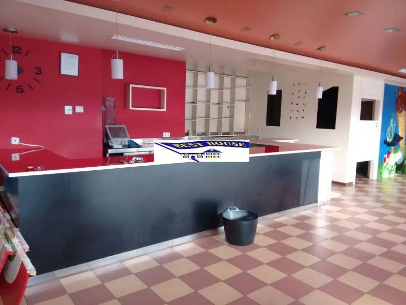 LOCAL COMERCIAL EQUIPADO PARA HOSTELERÍA.