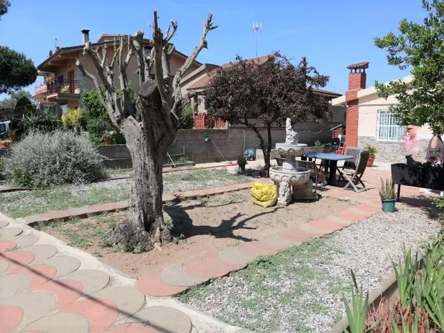 TERRENO EN LA VALLENSANA — 18