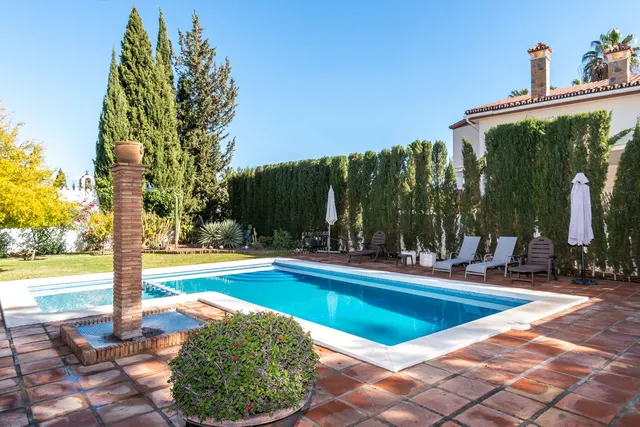 Chalet 7 habitaciones 350m² en venta - Centro — 7